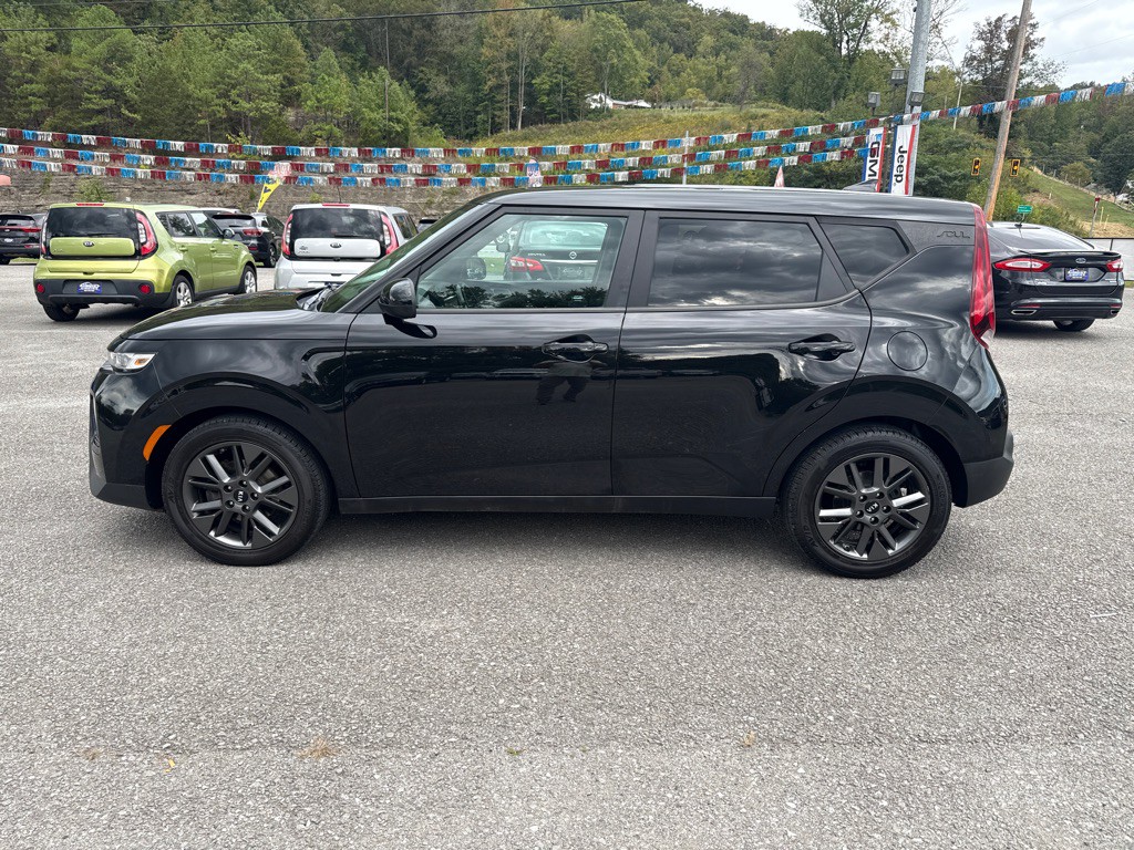 2021 Kia Soul Image 5