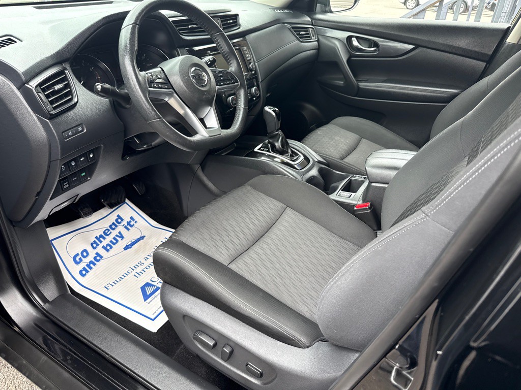 2020 Nissan Rogue Image 4