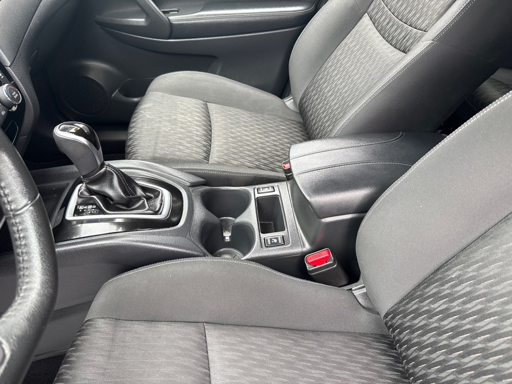 2020 Nissan Rogue Image 6