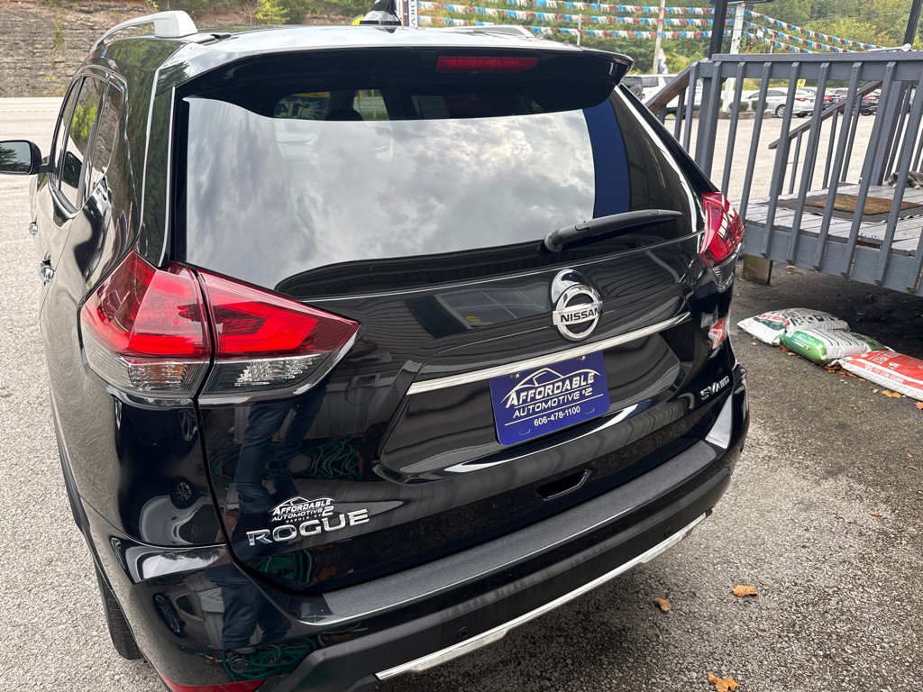 2020 Nissan Rogue Image 9