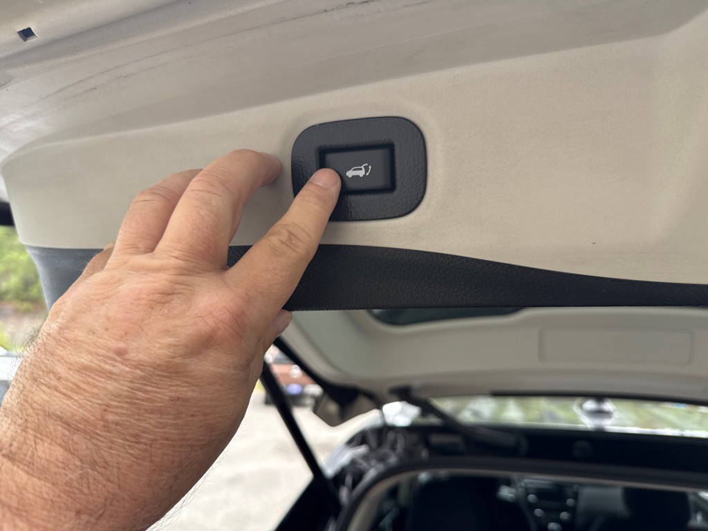 2020 Nissan Rogue Image 11