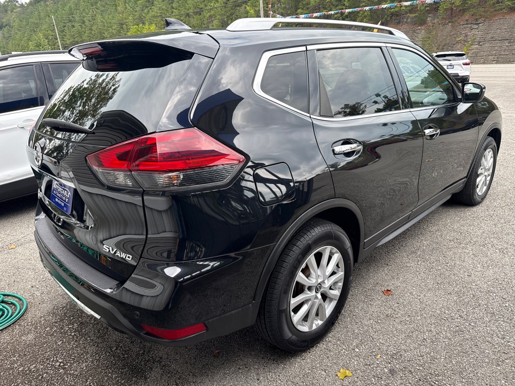 2020 Nissan Rogue Image 12