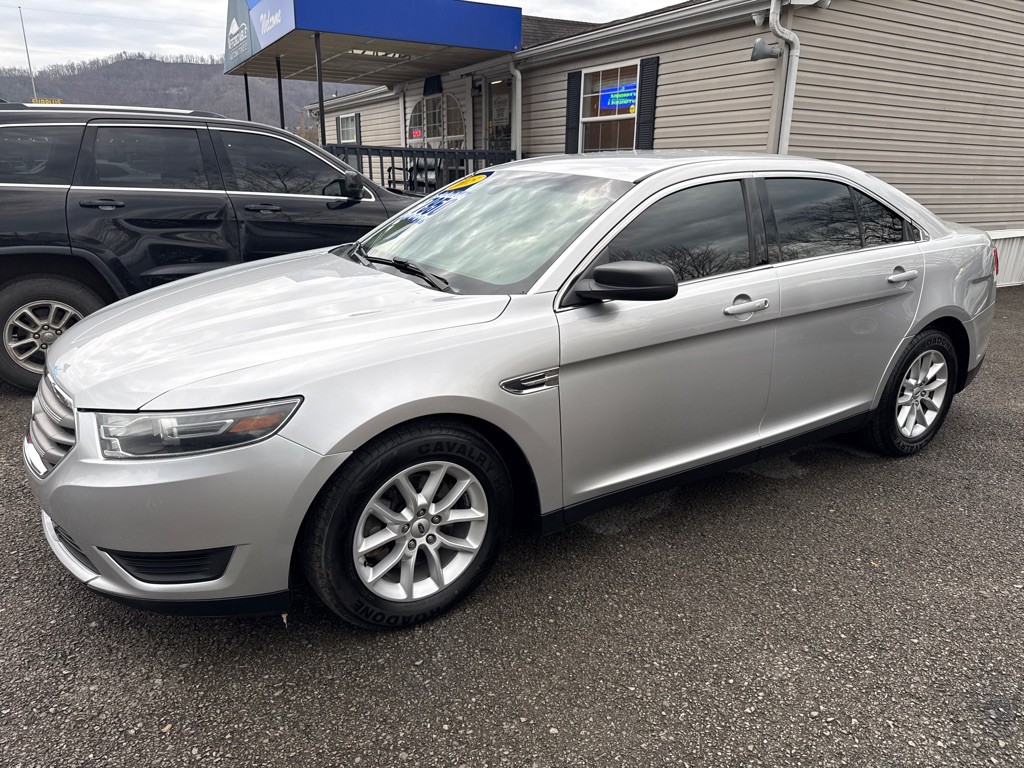 2015 Ford Taurus Image 3