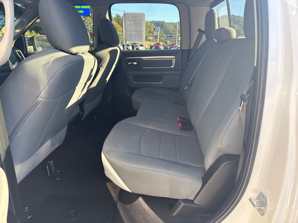 2019 RAM 1500 Image 9