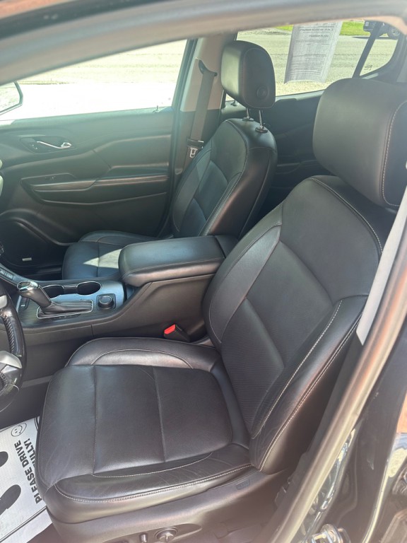 2019 GMC Acadia Image 4