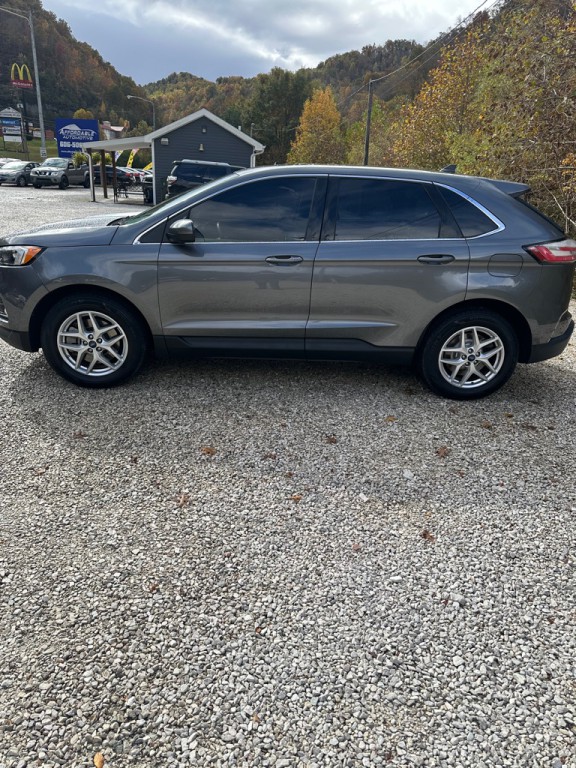 2022 Ford Edge Image 4