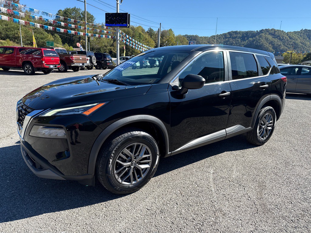 2022 Nissan Rogue Image 3