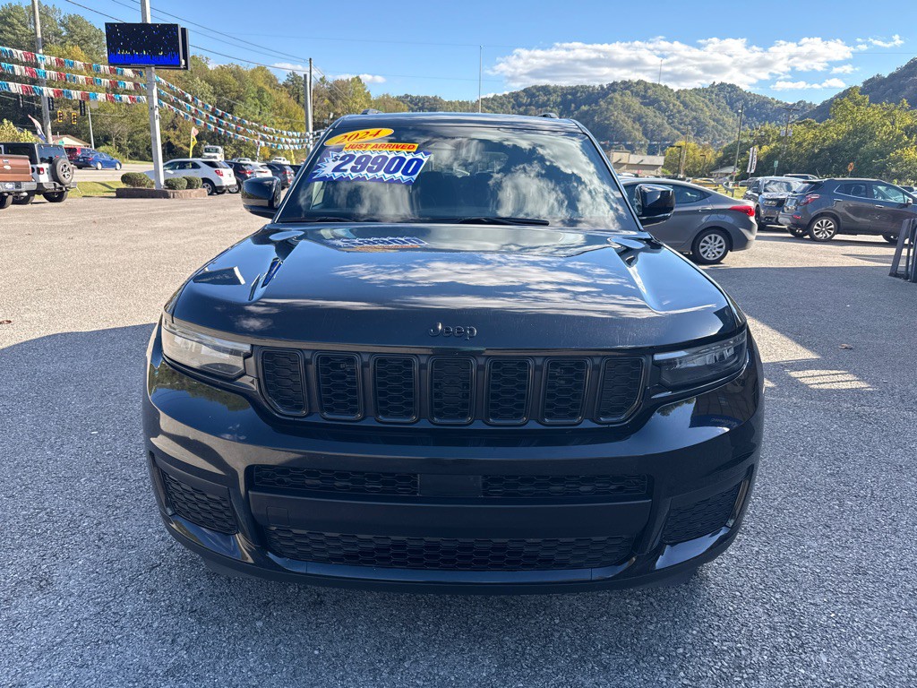 2024 Jeep Grand Cherokee Image 2