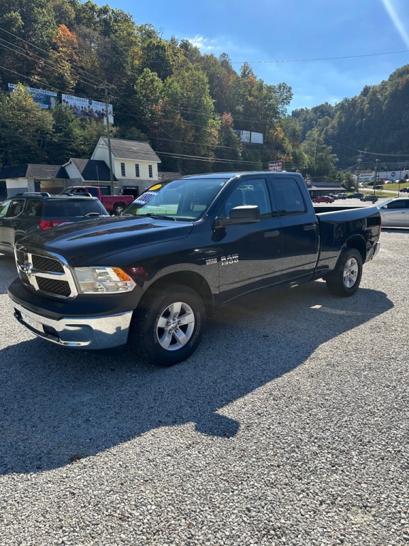 2017 RAM 1500 Image 2