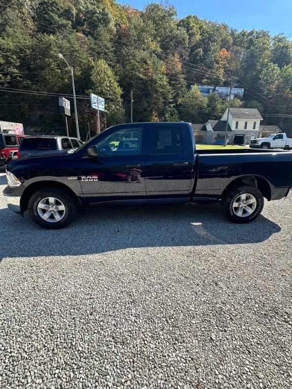 2017 RAM 1500 Image 3