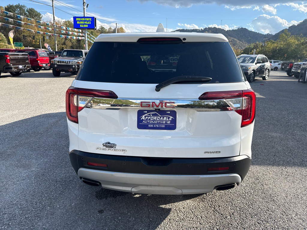 2020 GMC Acadia Image 11