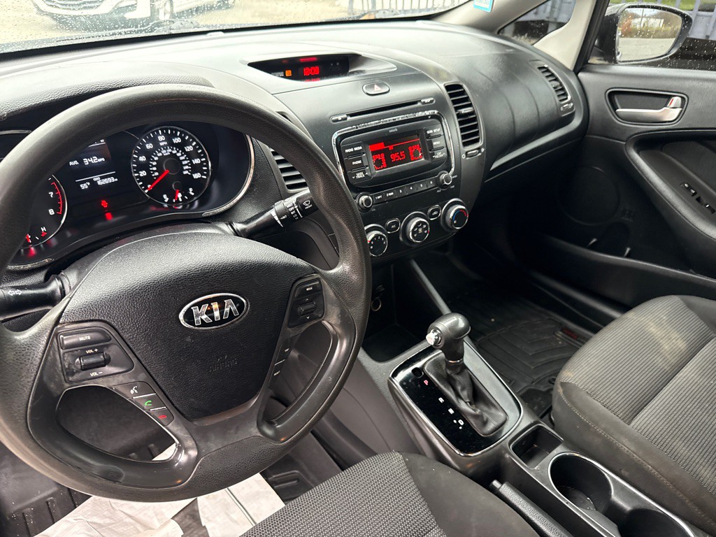 2017 Kia Forte Image 5