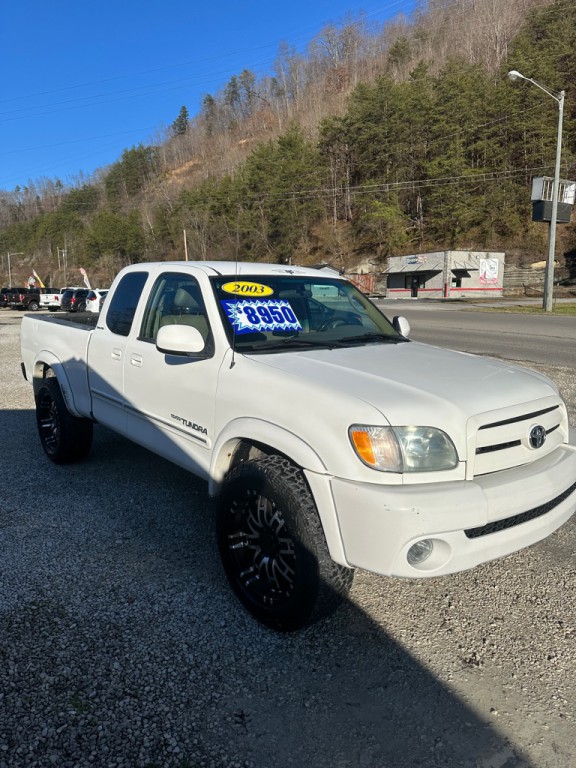2003 Toyota Tundra Image 1