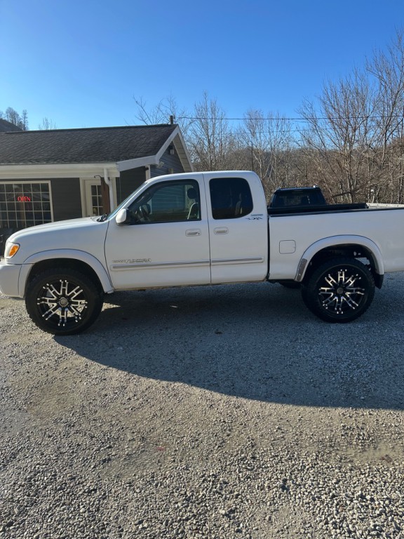 2003 Toyota Tundra Image 4