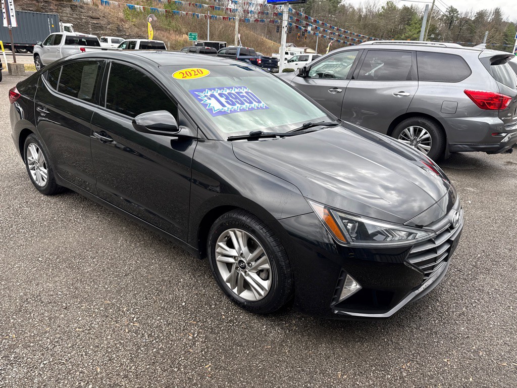 2020 Hyundai Elantra Image 1