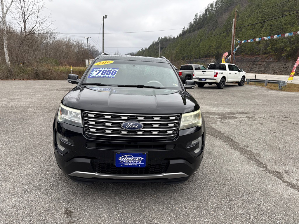 2016 Ford Explorer Image 2