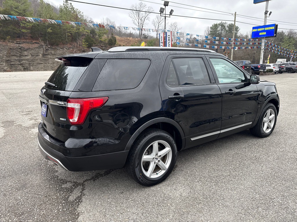 2016 Ford Explorer Image 15
