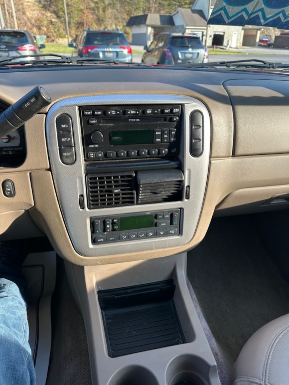 2003 Mercury Mountaineer Image 6