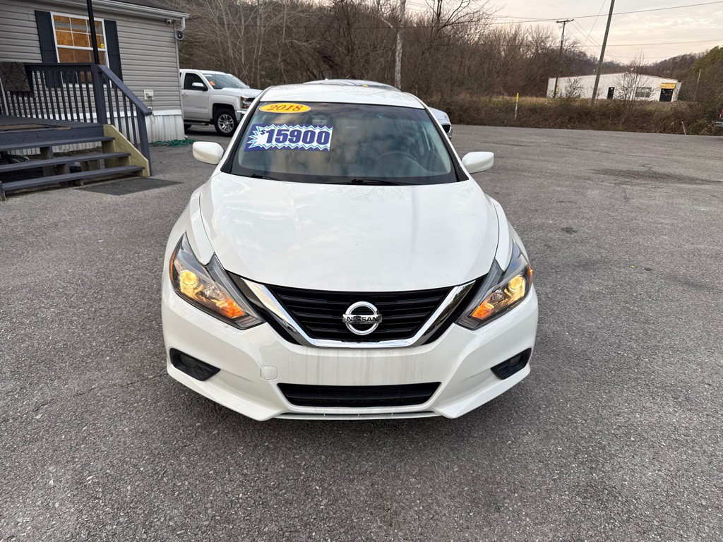 2018 Nissan Altima Image 2