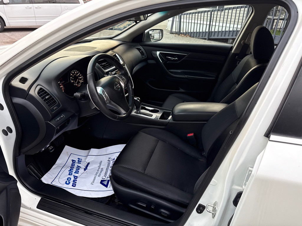 2018 Nissan Altima Image 5