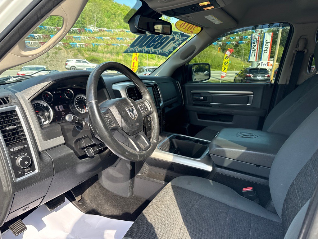 2016 RAM 1500 Image 5