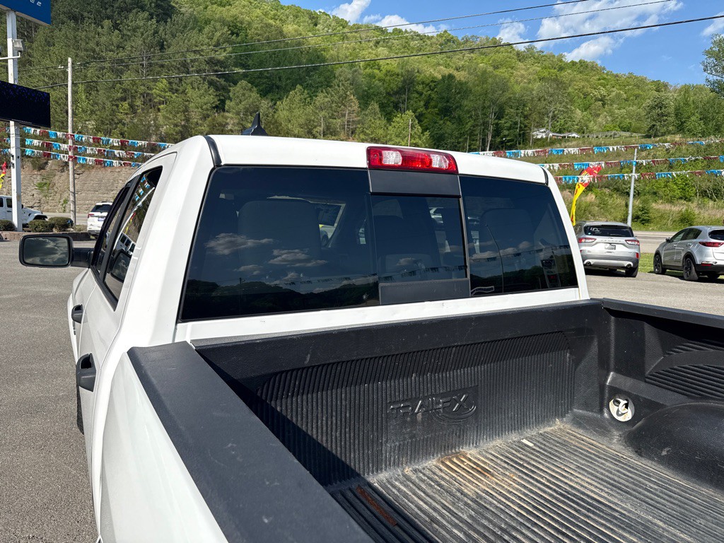 2016 RAM 1500 Image 10