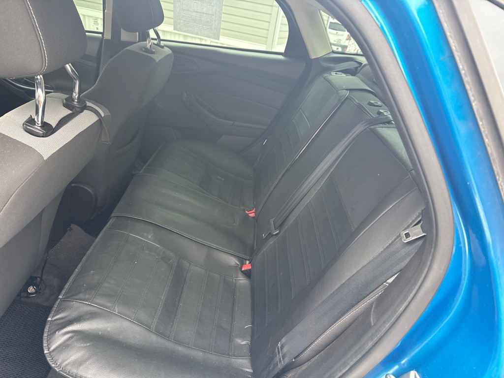 2012 Ford Focus Image 7