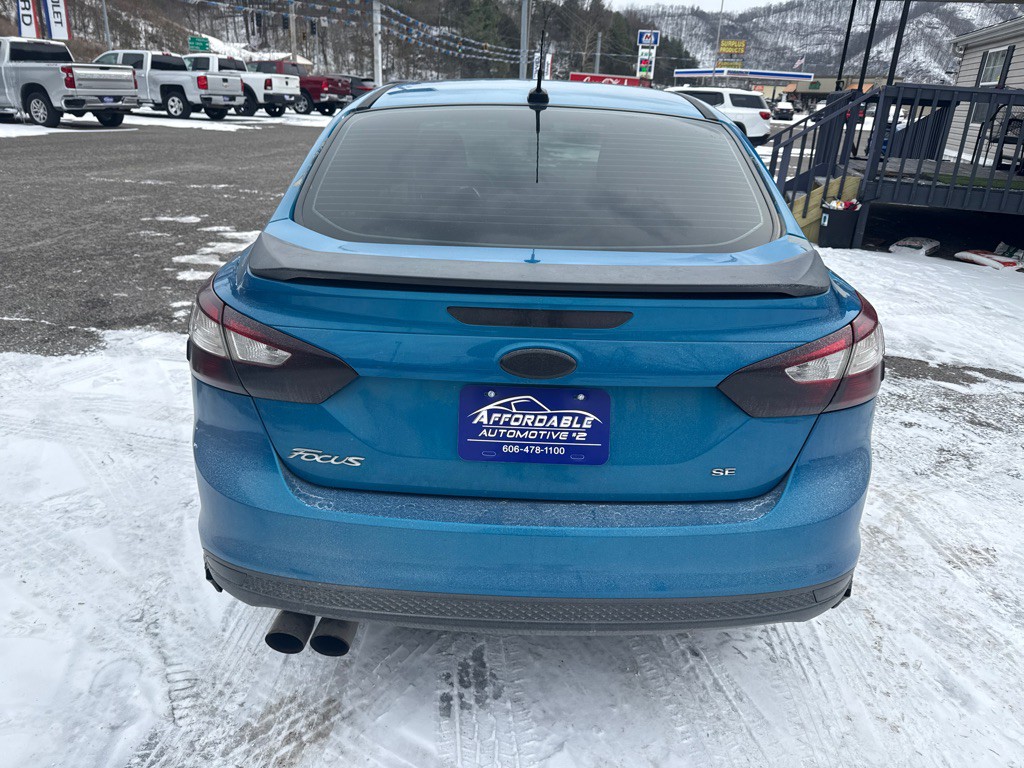 2012 Ford Focus Image 8