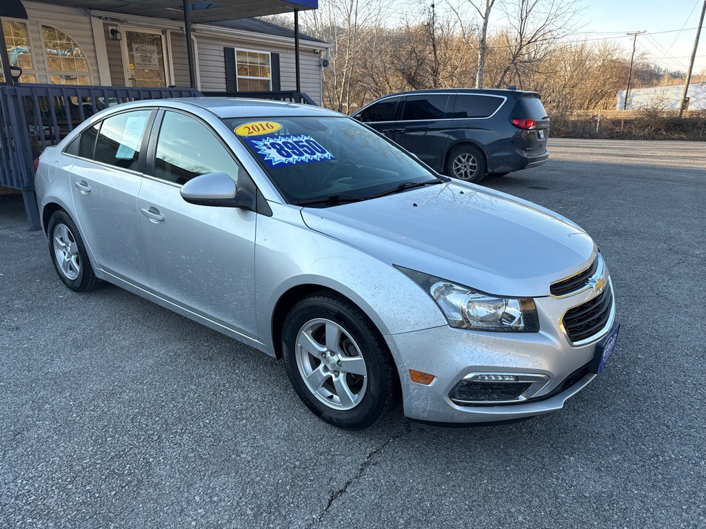 2016 Chevrolet Cruze Image 1