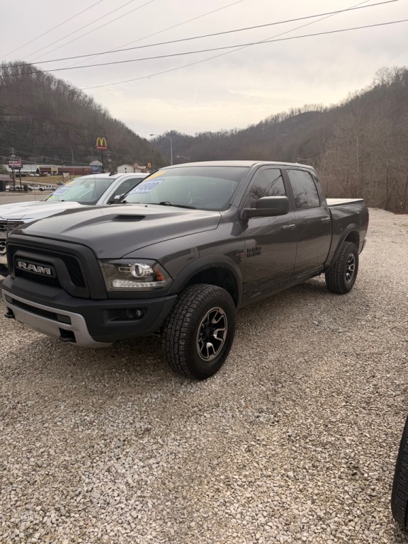 2017 RAM 1500 Image 3