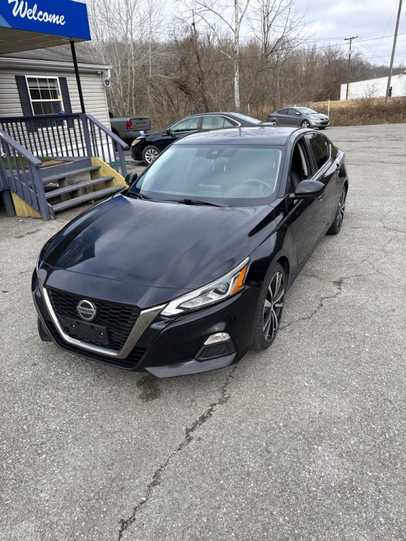 2020 Nissan Altima Image 2