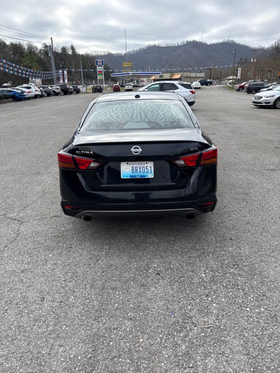 2020 Nissan Altima Image 5