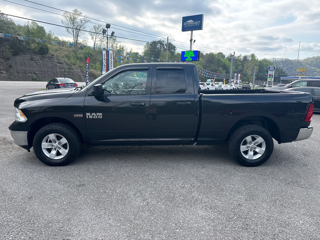 2017 RAM 1500 Image 4