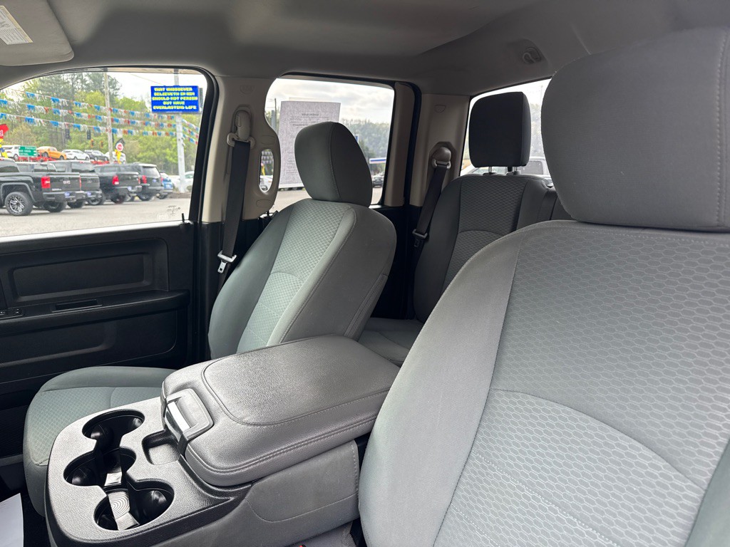 2017 RAM 1500 Image 8