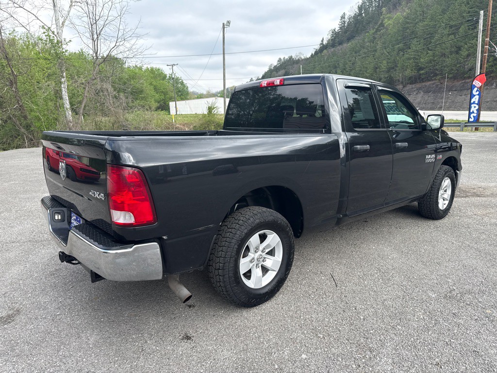 2017 RAM 1500 Image 12
