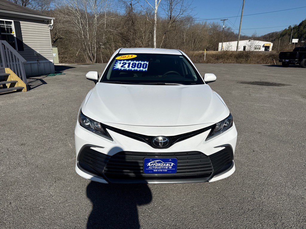 2023 Toyota Camry Image 2