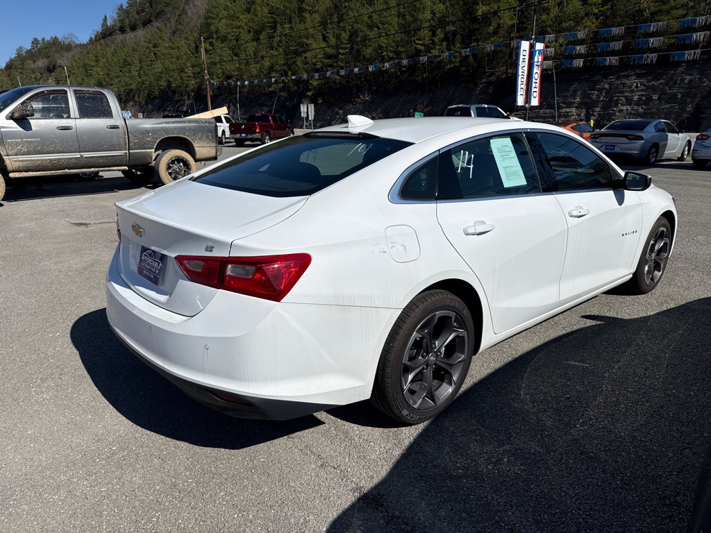 2023 Chevrolet Malibu Image 10