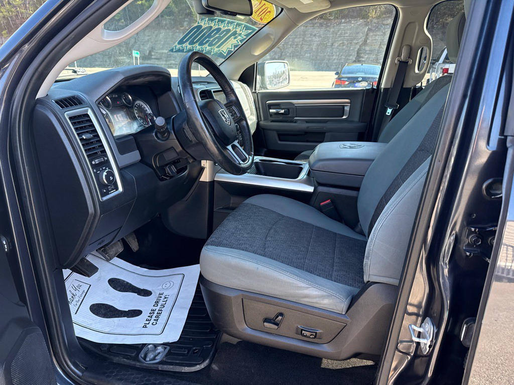 2016 RAM 1500 Image 5