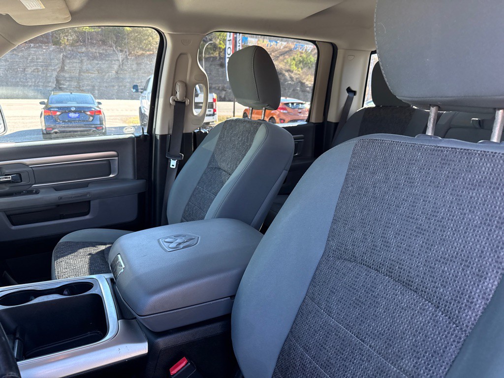 2016 RAM 1500 Image 8