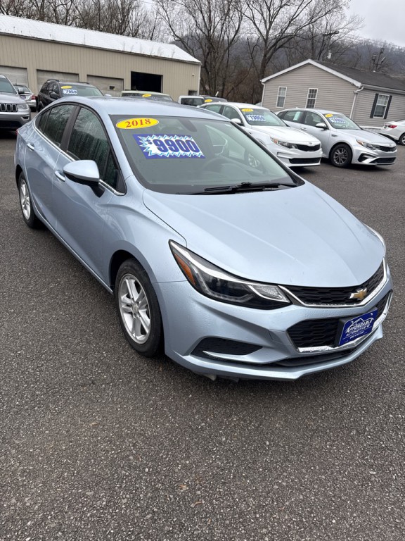 2018 Chevrolet Cruze Image 1