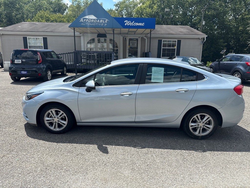 2018 Chevrolet Cruze Image 4