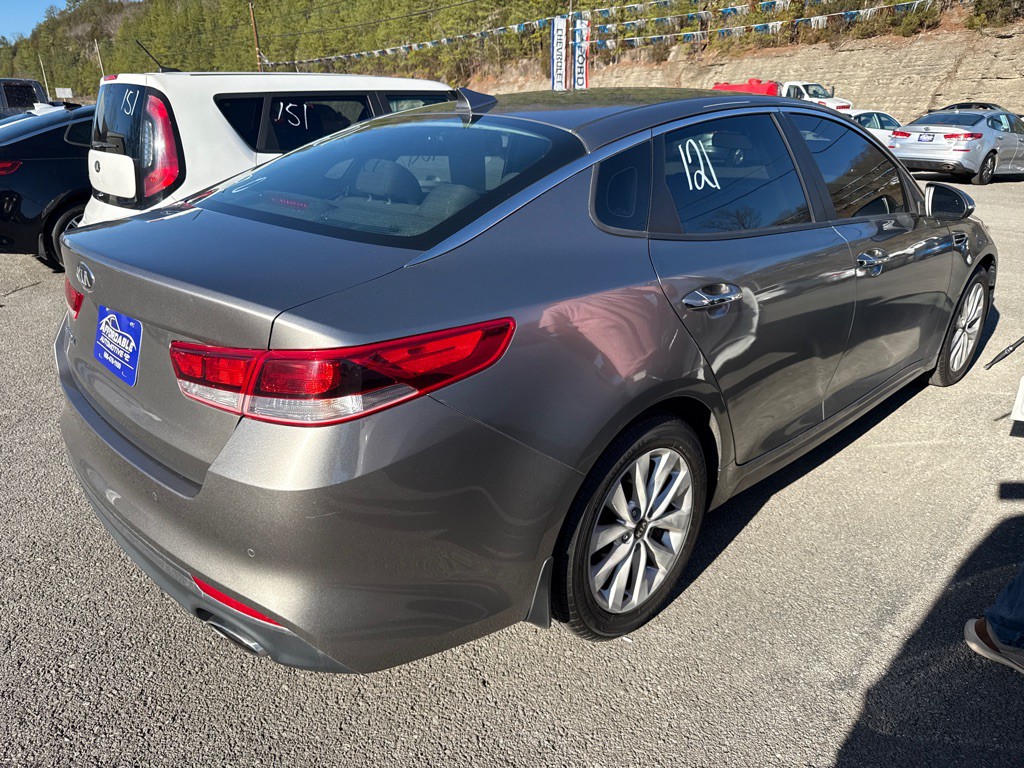2018 Kia Optima Image 9
