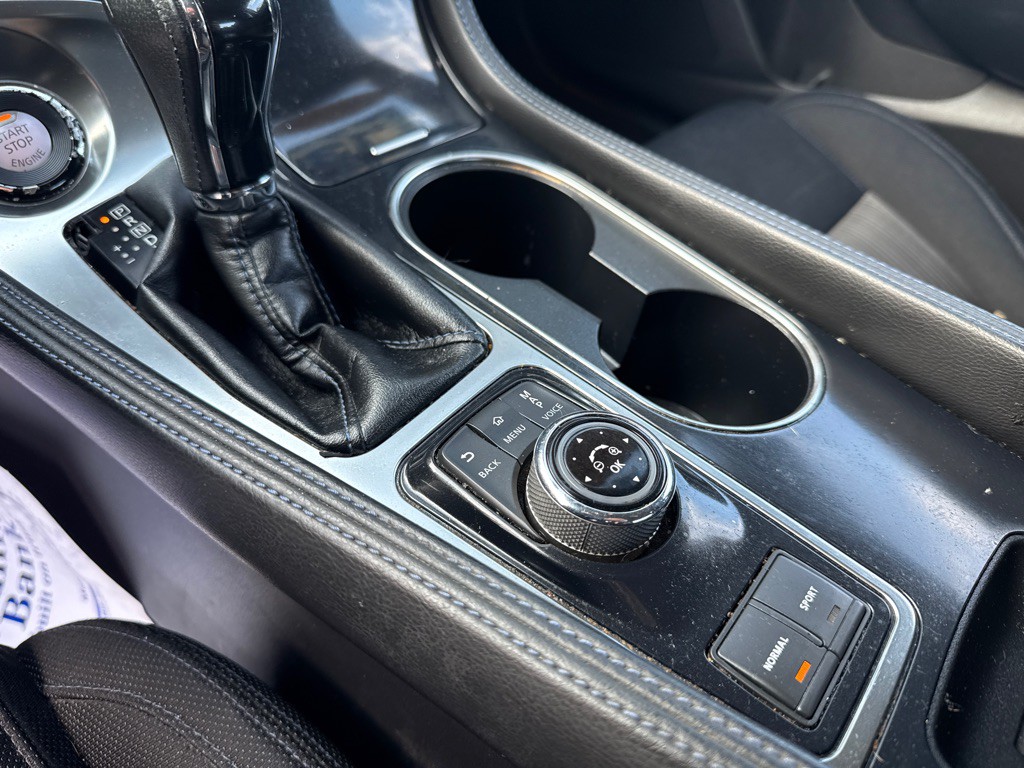 2018 Nissan Maxima Image 9