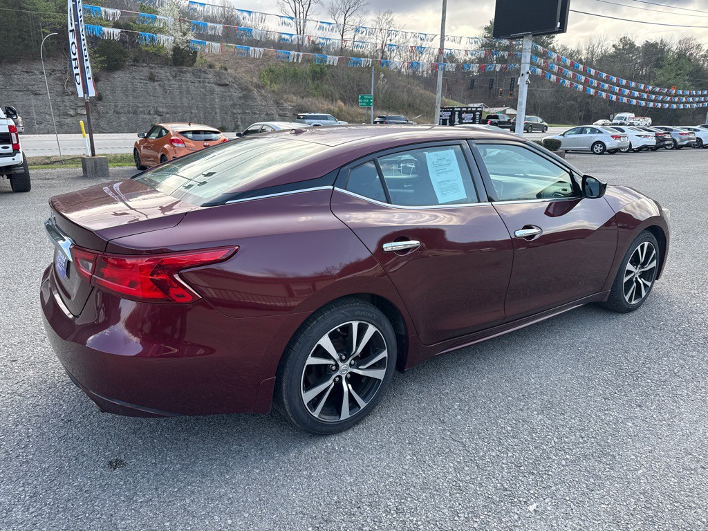 2018 Nissan Maxima Image 13