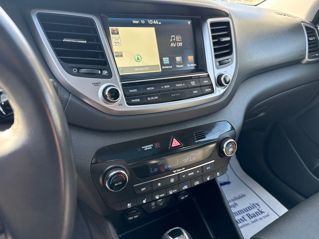 2016 Hyundai Tucson Image 8