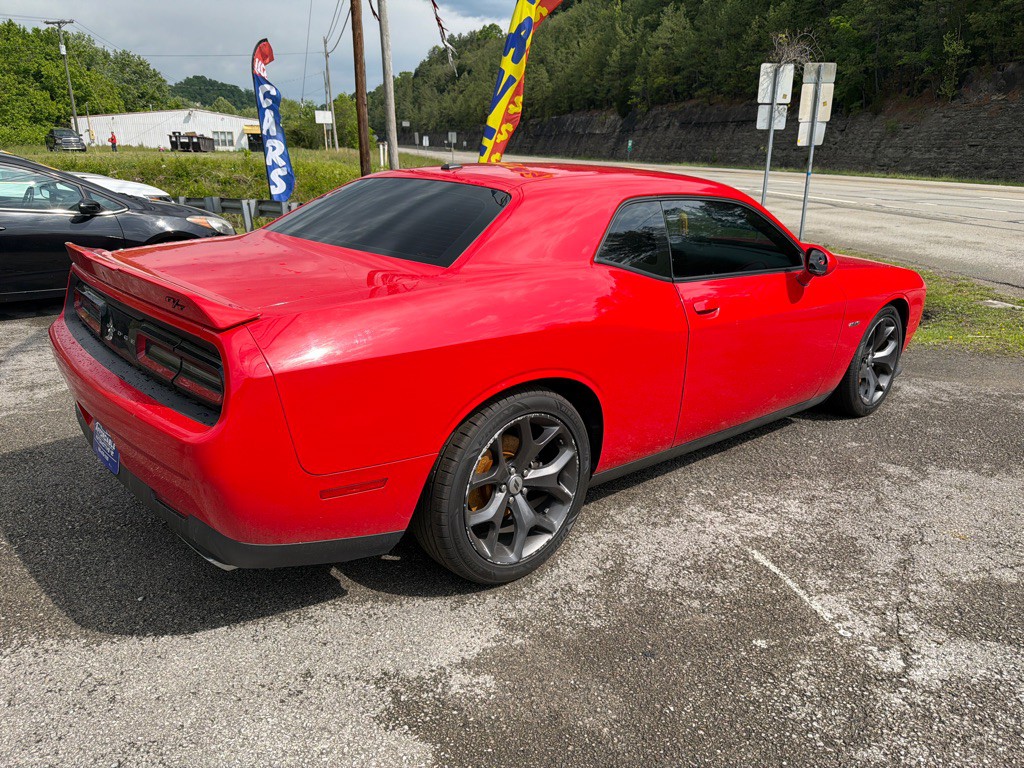 2019 Dodge Challenger Image 9