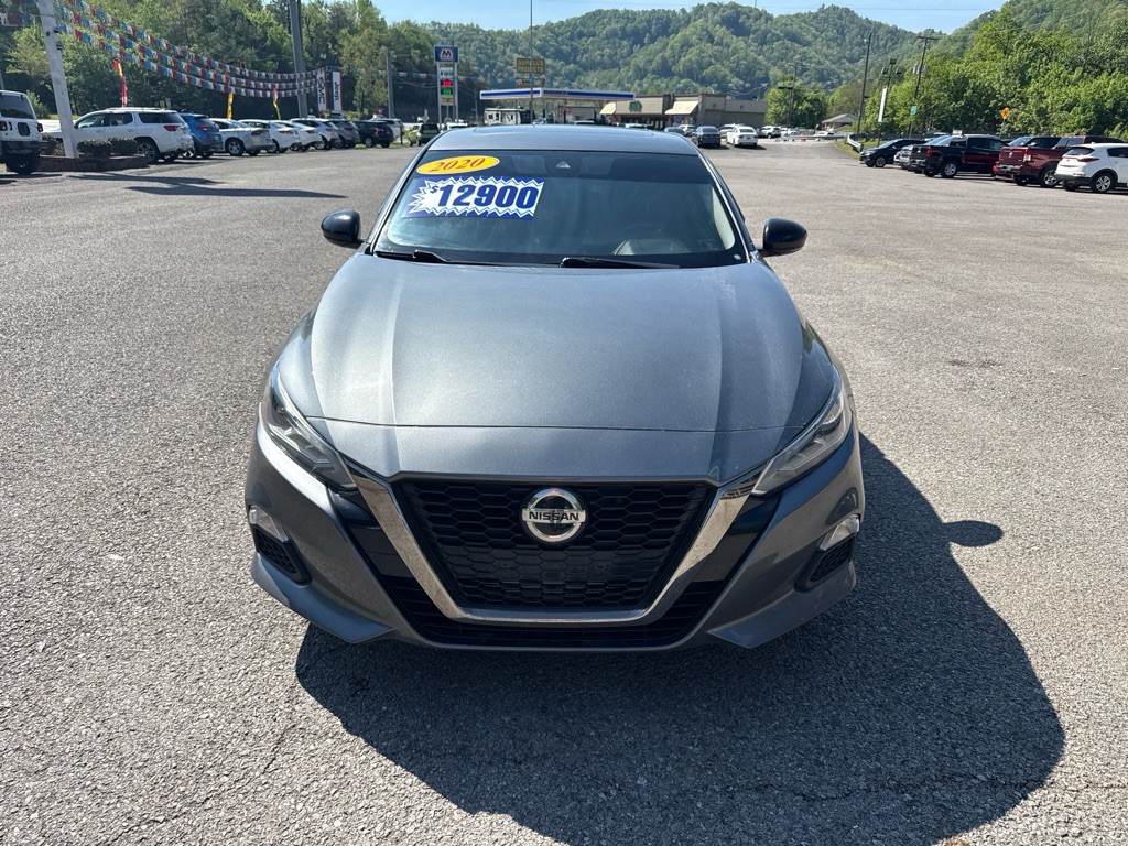 2020 Nissan Altima Image 2