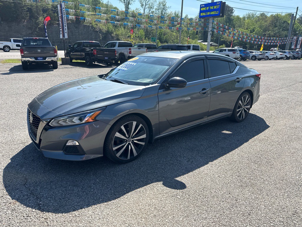 2020 Nissan Altima Image 3