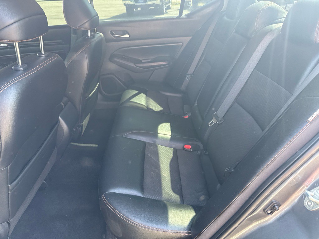 2020 Nissan Altima Image 7