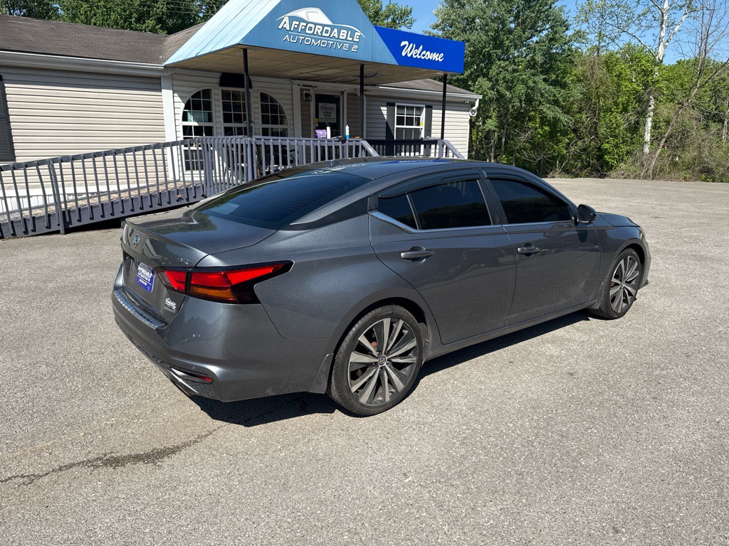 2020 Nissan Altima Image 9